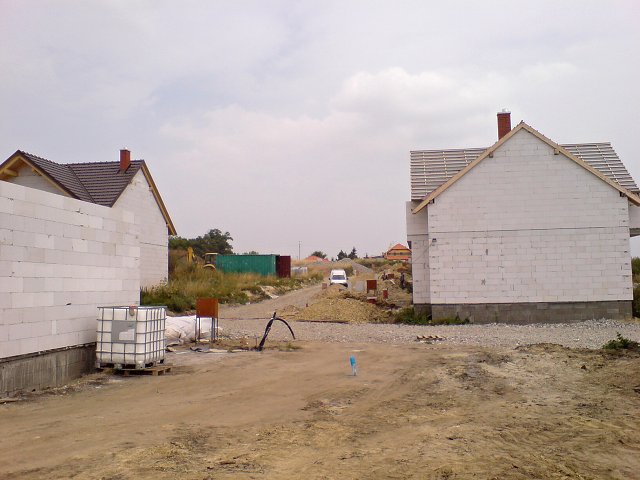 img00018.jpg